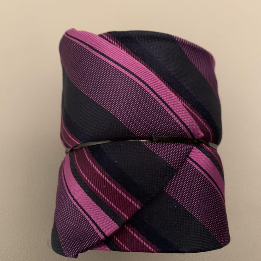 Banana Republic - Men’s purple & blue tie